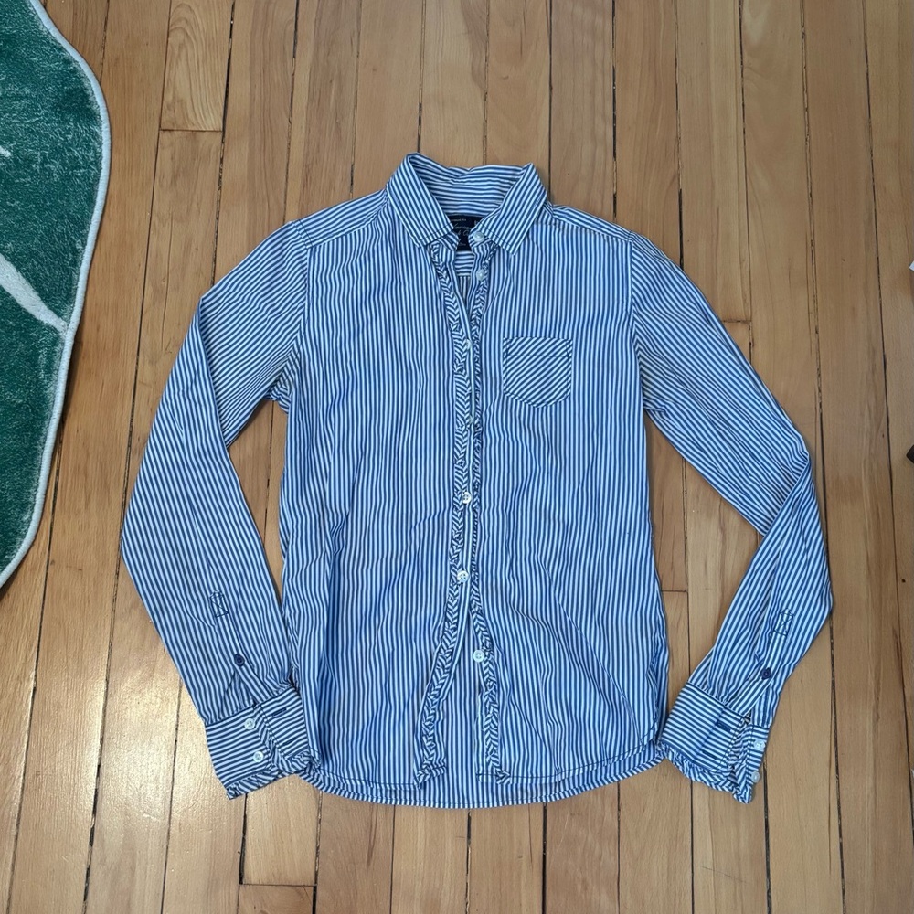 American Eagle Outfitters Favorite Fit Blue and White Ruffled Button Down Shirt